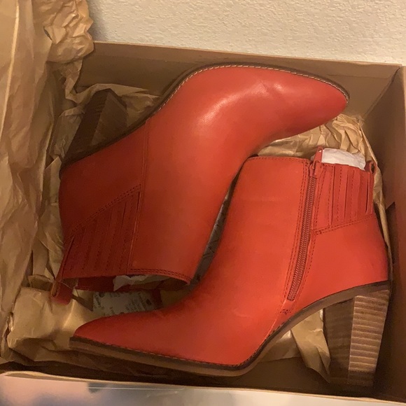 Sz 42 Lucky Brand Picante Boot - Picture 4 of 10